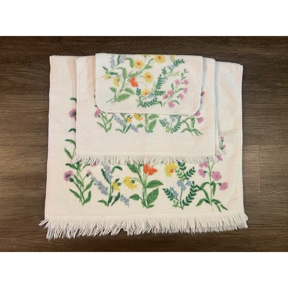 Vtg 1970s Dundee‎ Pink & Blue Flower Power Towel, Hand Towel, & Washcloth Fringe